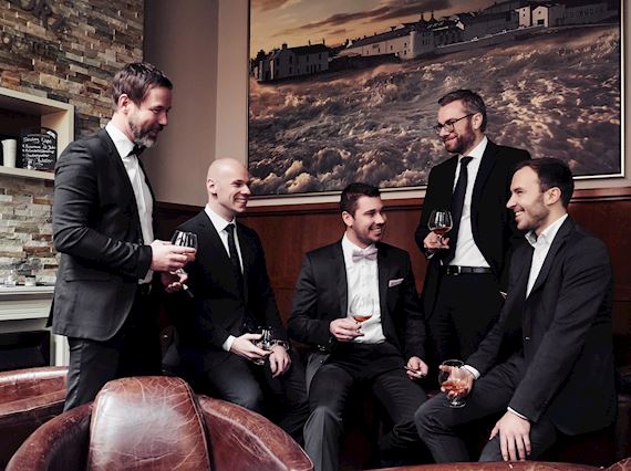 Bowmore Cigar Lounge